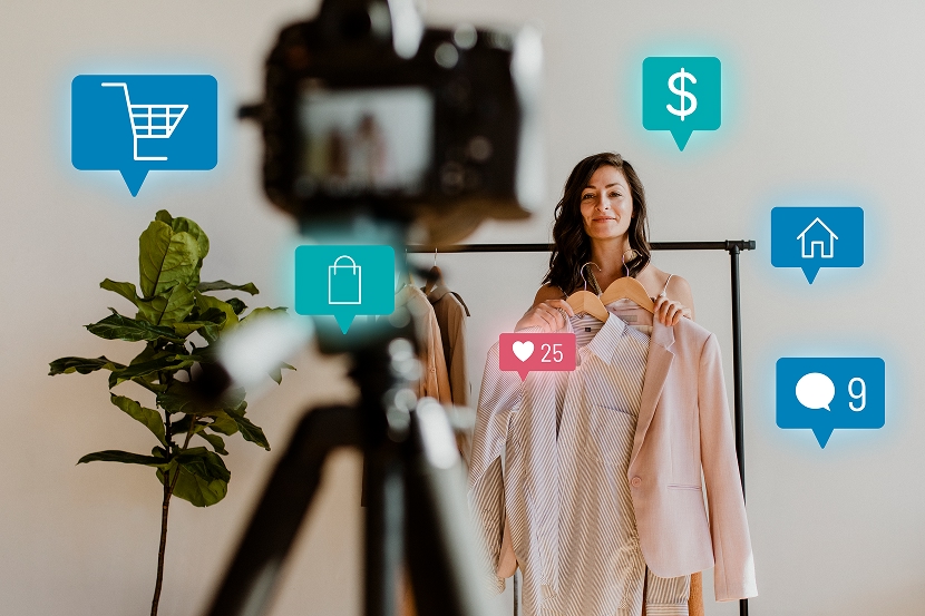 woman-live-streaming-online-shopping-campaign 1.jpg